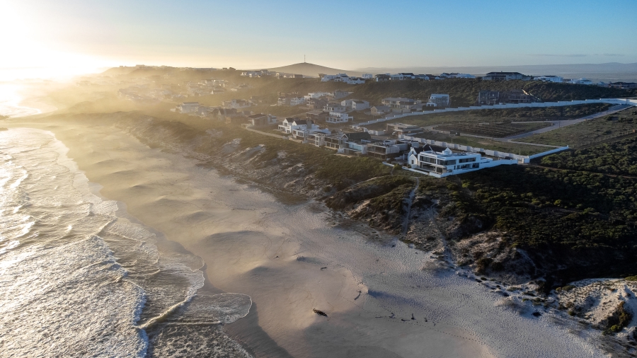 6 Bedroom Property for Sale in Yzerfontein Western Cape